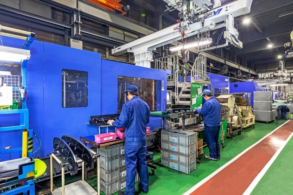 成形工場イメージ